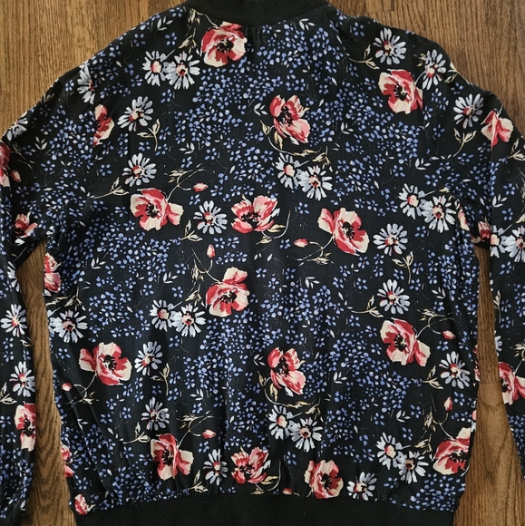 Floral lightweight bomber jacket - Picture 4 of 9